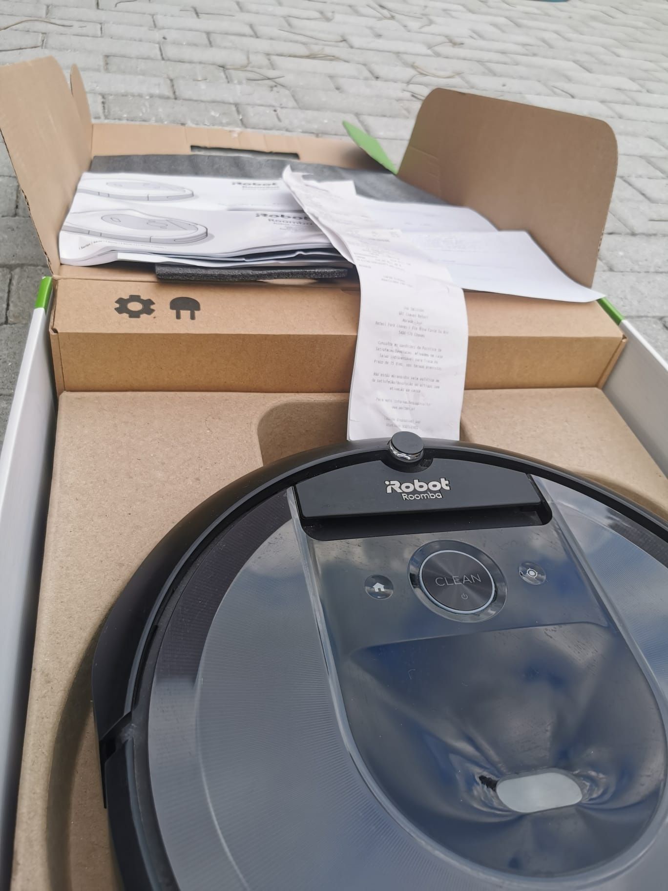 Roomba I robot i7