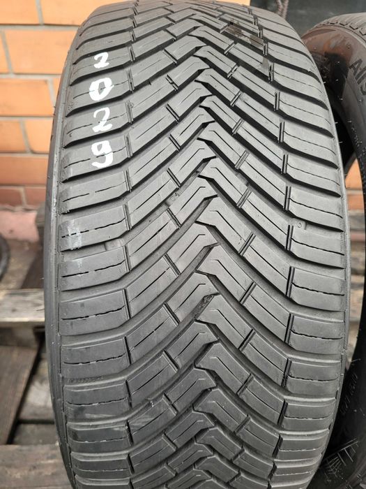 Opony Całoroczne 205/45R17 Continental AllSeasonContact 2szt Montaż