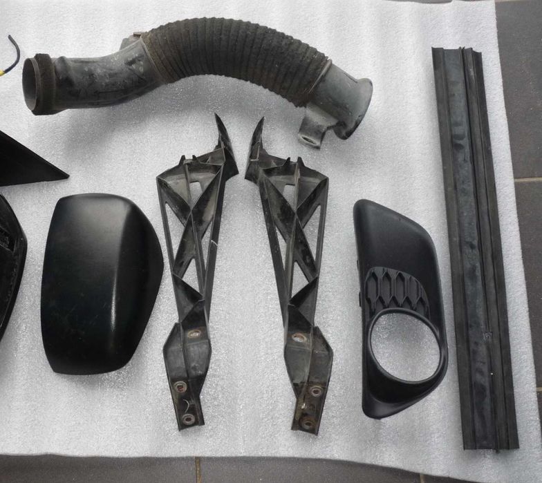 2016 dodge grand caravan voyager LEWY wahacz przod zwrotnica piasta