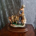 Figurka dziewczynka Kolekcja Leonardo 1990 wieśniaczka ozdoba prezent