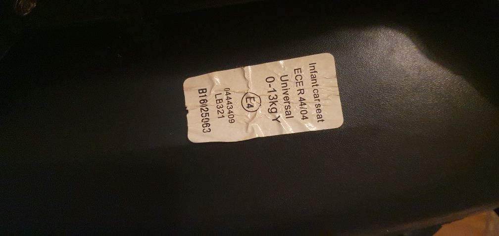 Cadeira Ovo Adaptável a automóvel