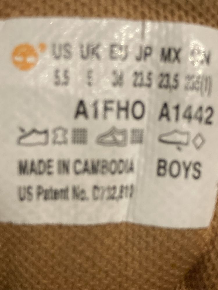 Młodzieżowe buty z nubuku Timberland rozm. 38