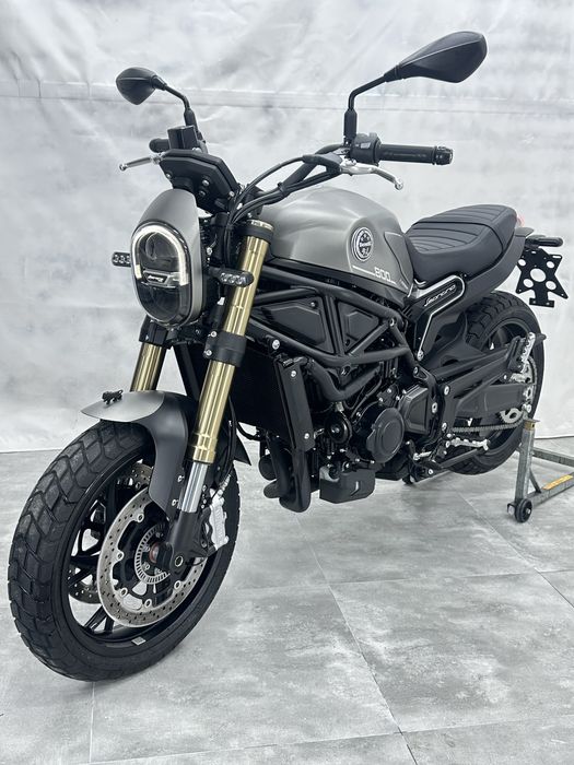 Benelli Leoncino 800 Przebieg 1774km!!! Motocykl jak Nowy