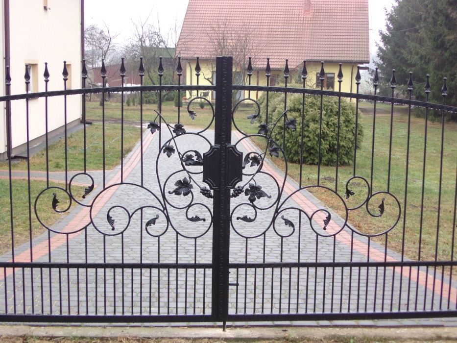 Brama Kuta Wzór nr 9 z winogronem 4,5m BEZ GRAWERKI