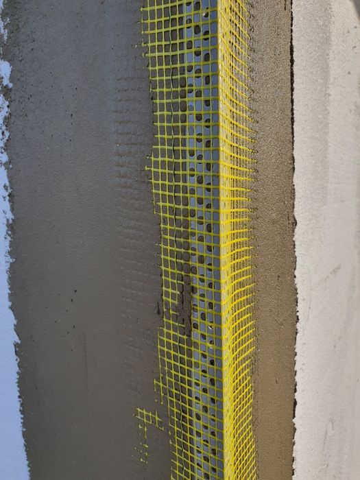 Narożnik PCV siatką 3m plastik pozostałość ocieplenie elewacja siatka