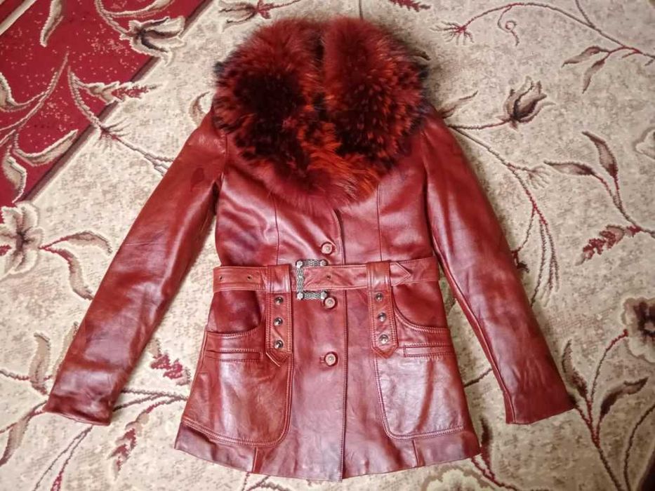 Куртка женская кожа зимняя кожаная зимова пальто