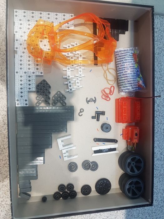 Laboratorium mechaniki - 50 konstrukcji