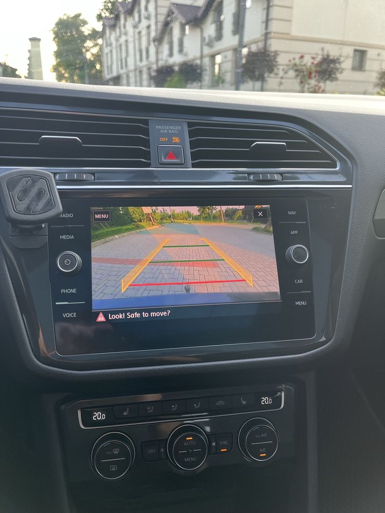 Продам Volkswagen Tiguan SEL