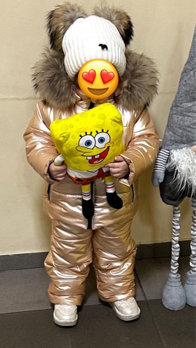 Зимний комбинезон для девочки