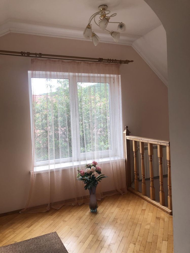 Продам 2-о пов. буд. 100 кв.м з діл. 11 сот., Закарапвття,  за 77 тис$