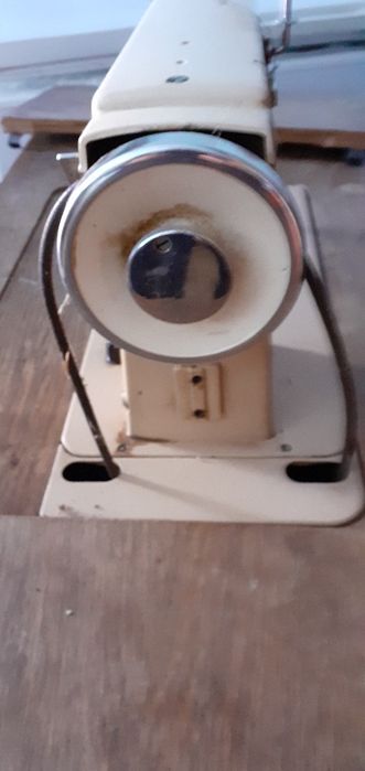 Maszyna do szycia lucznik