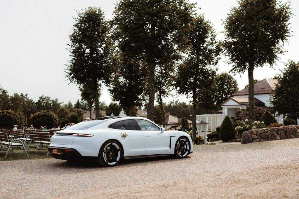 Samochód Auta do Ślubu, Wynajem auto do ślubu z kierowcą Auta Premium!