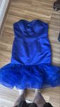 Vestido azul de festa