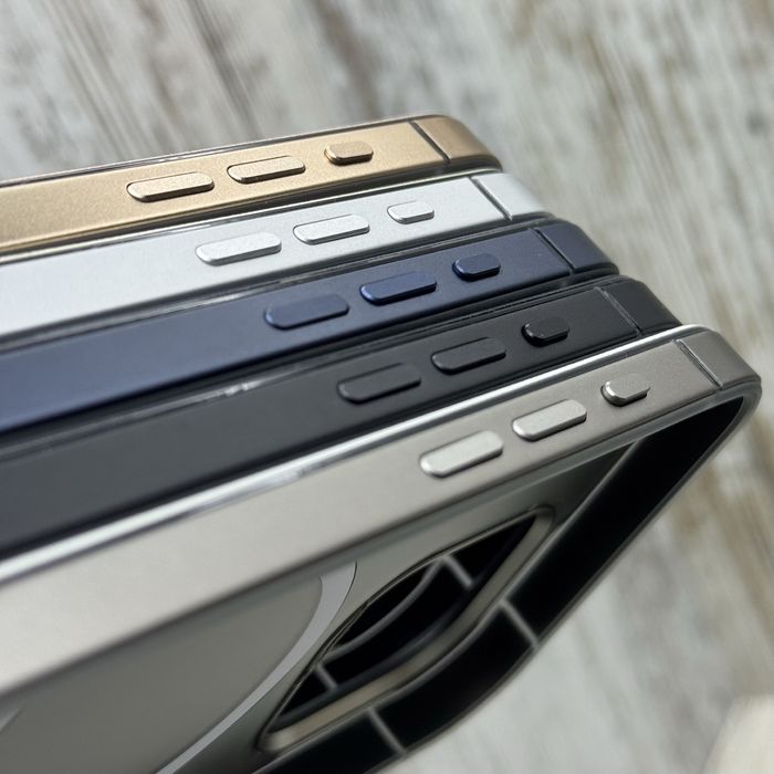 Чохол Dulero Metal Leather MagSafe на iPhone 15 Pro Max/ 16 Pro Чохол