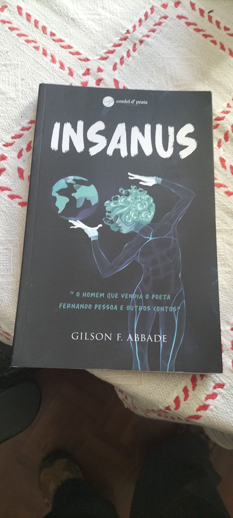 Livro Insanus do gilson Abbade