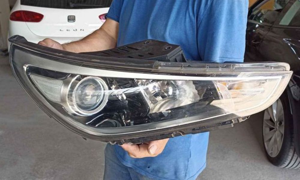 Farol Hyundai i30 2020