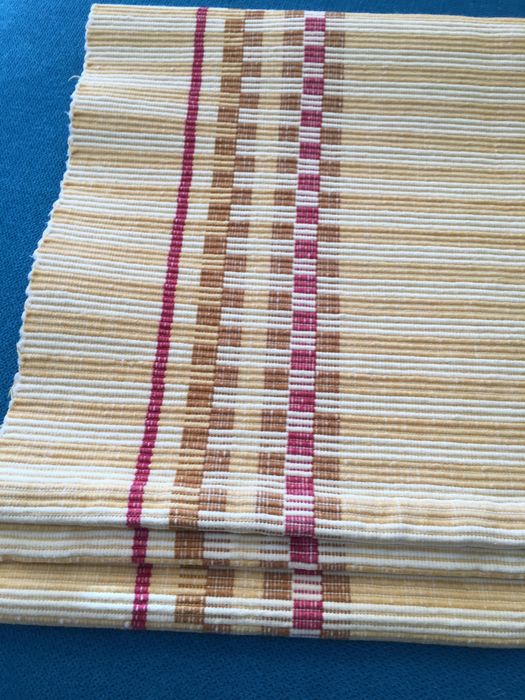 Bieznik na stol lub stolik