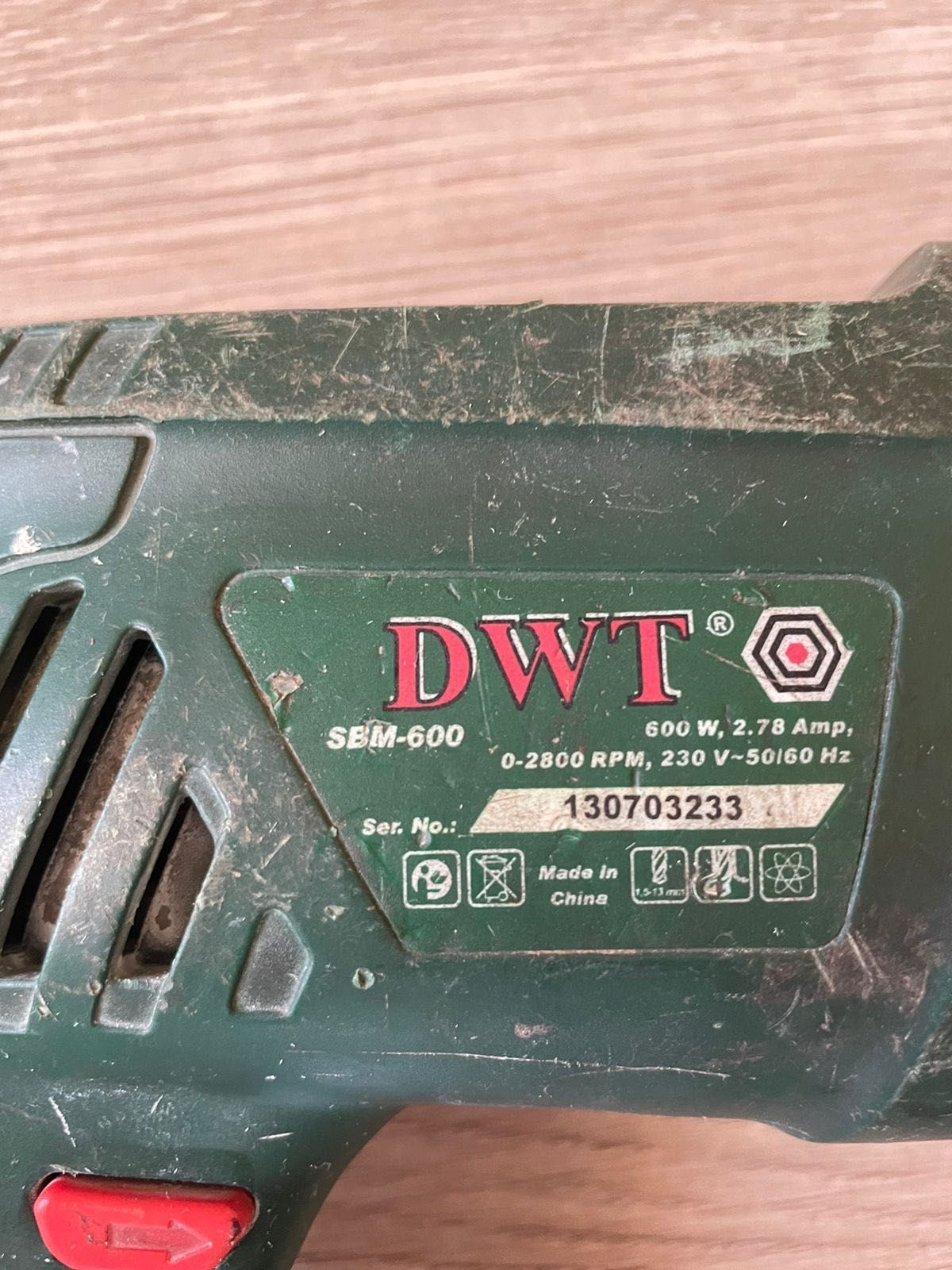 Електро дриль DWT SBM600