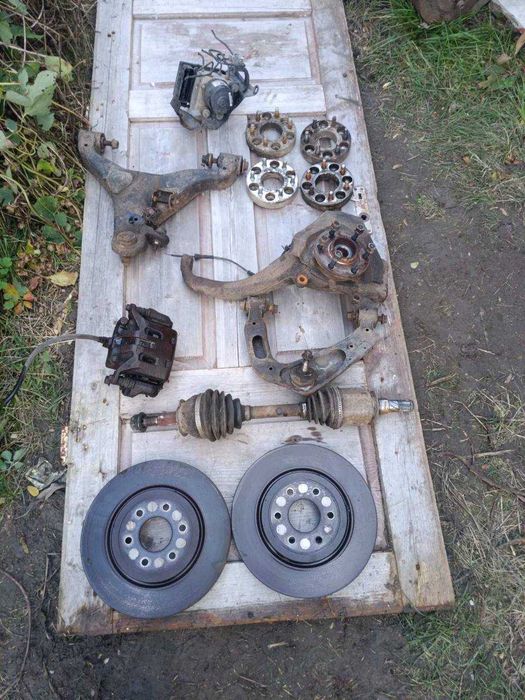 Запчастини до нісан навара д40  2008р
