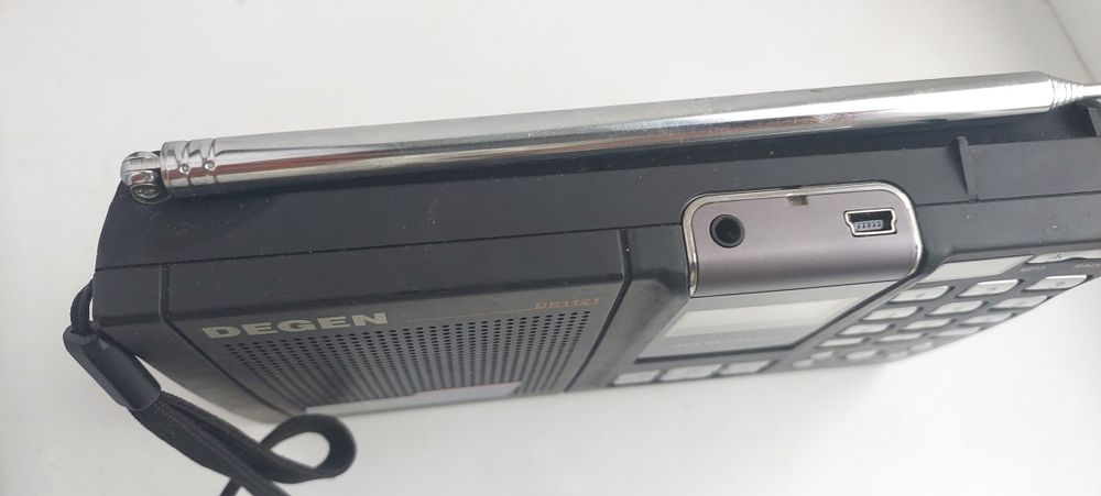 Програвач МР3, радіоприймач  Degen DE 1121