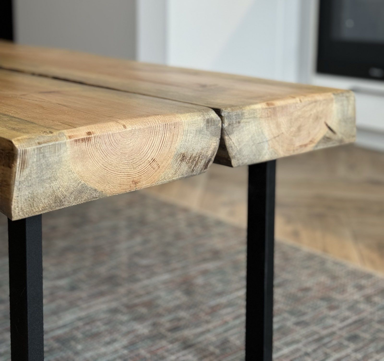 Stół drewnianiany industrialny 118x55x48