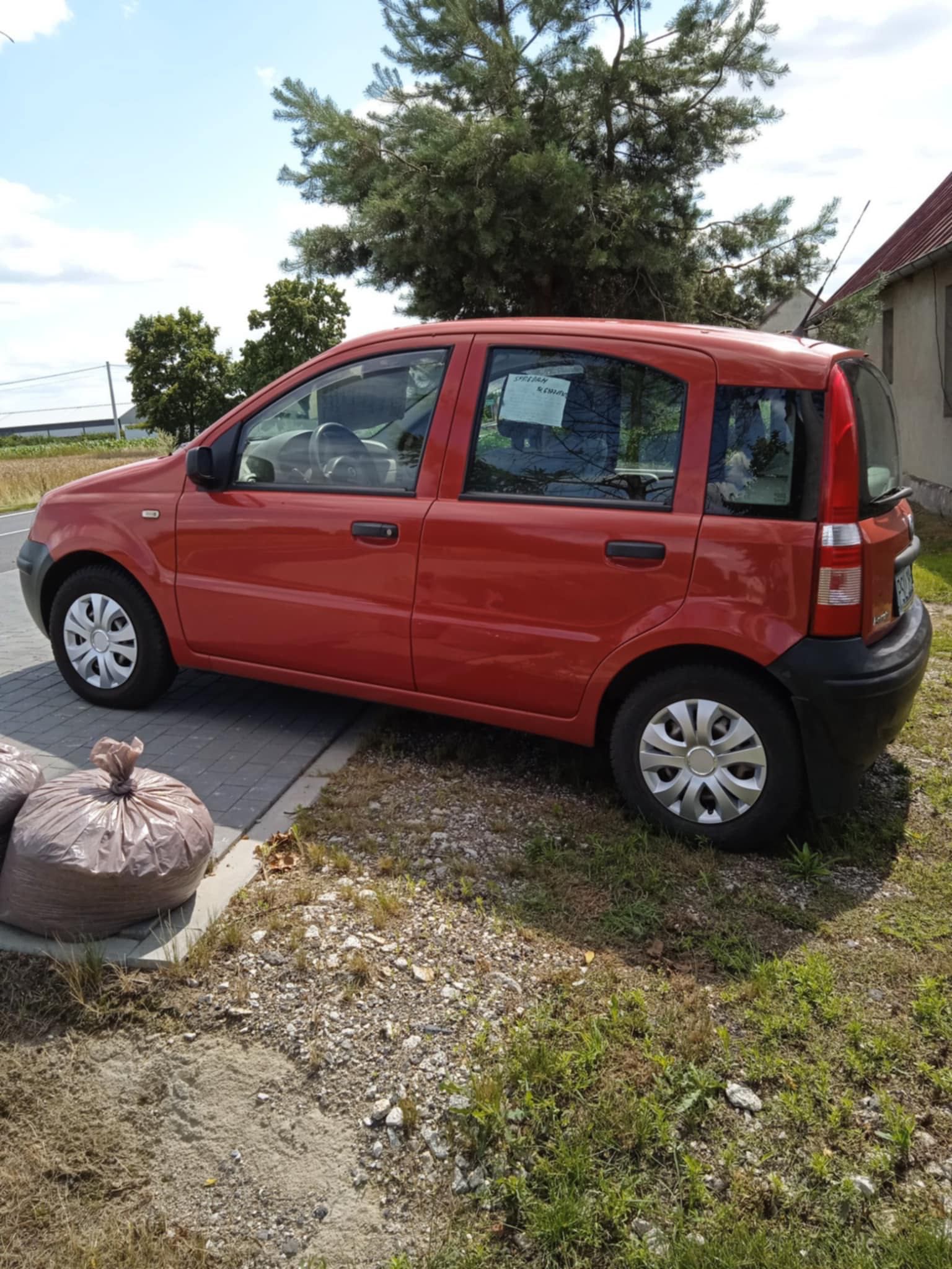 Fiat Panda 2004.