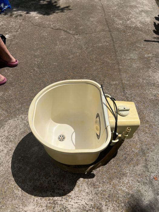 Продається пральна машинка б/у Малютка. В гарному стані!