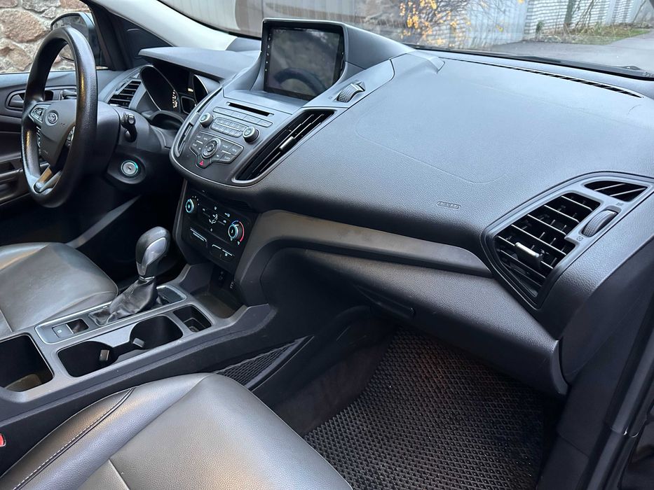 Продам Ford Escape 2017 р