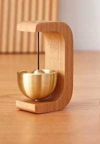 Japoński drewniany dzwonek