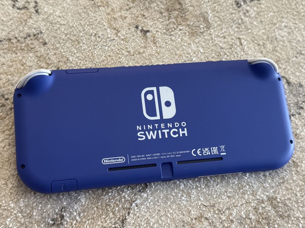 Nintendo Switch Lite desbloqueada com chip