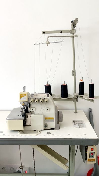 Оверлок Spark Special (організую доставку)