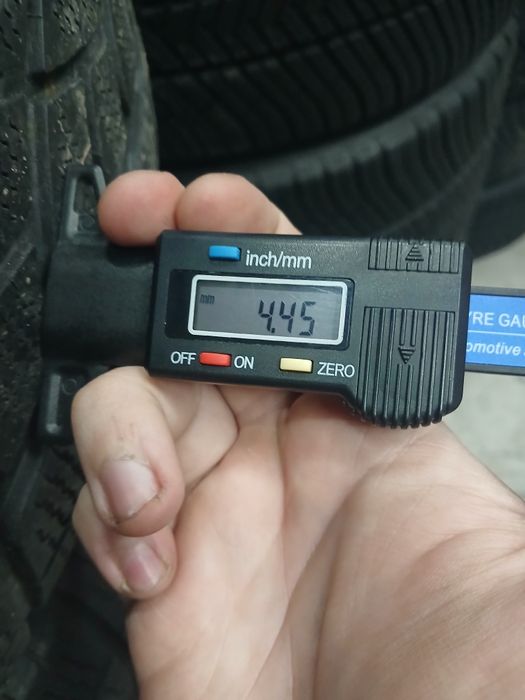 Зимові шини БВ 265/50 R19  DUNLOP  SP Winter Sport 3D