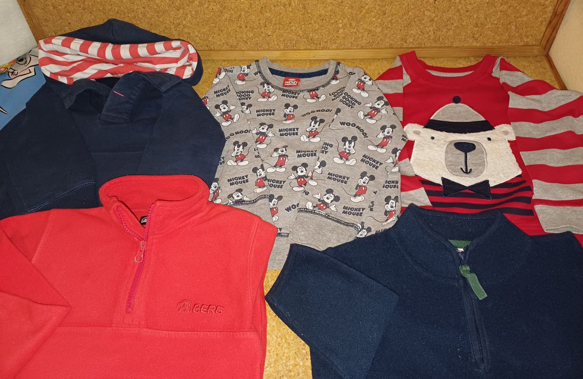 Conjunto de roupa 2/3 anos, bebé, criança. Lote 22 peças +