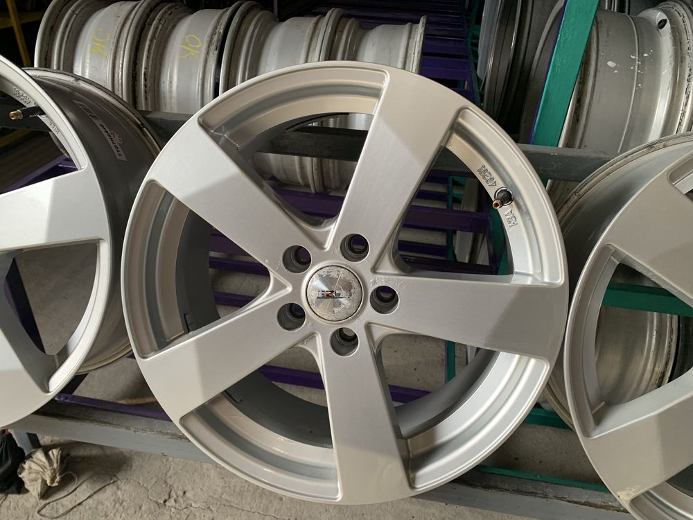 Диски Dezent 5/108 R17 7,5J ET48.