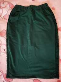 Zielona ołówkowa spódnica