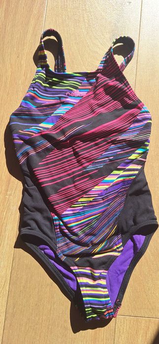 Strój kąpielowy dziewczęcy Nabaiji gratis okulary do pływania