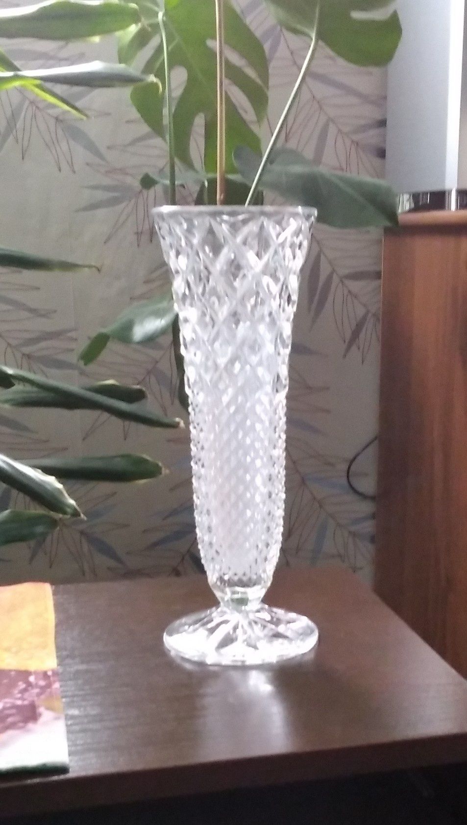 Хрустальная ваза для цветов