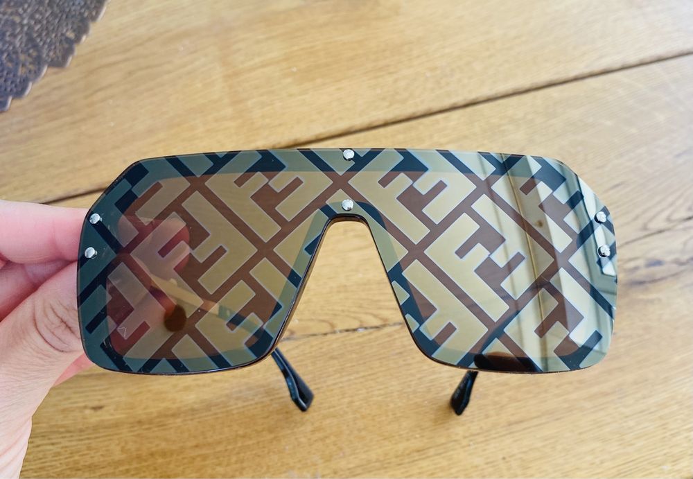 Nowe okulary przeciwsłoneczne Fendi