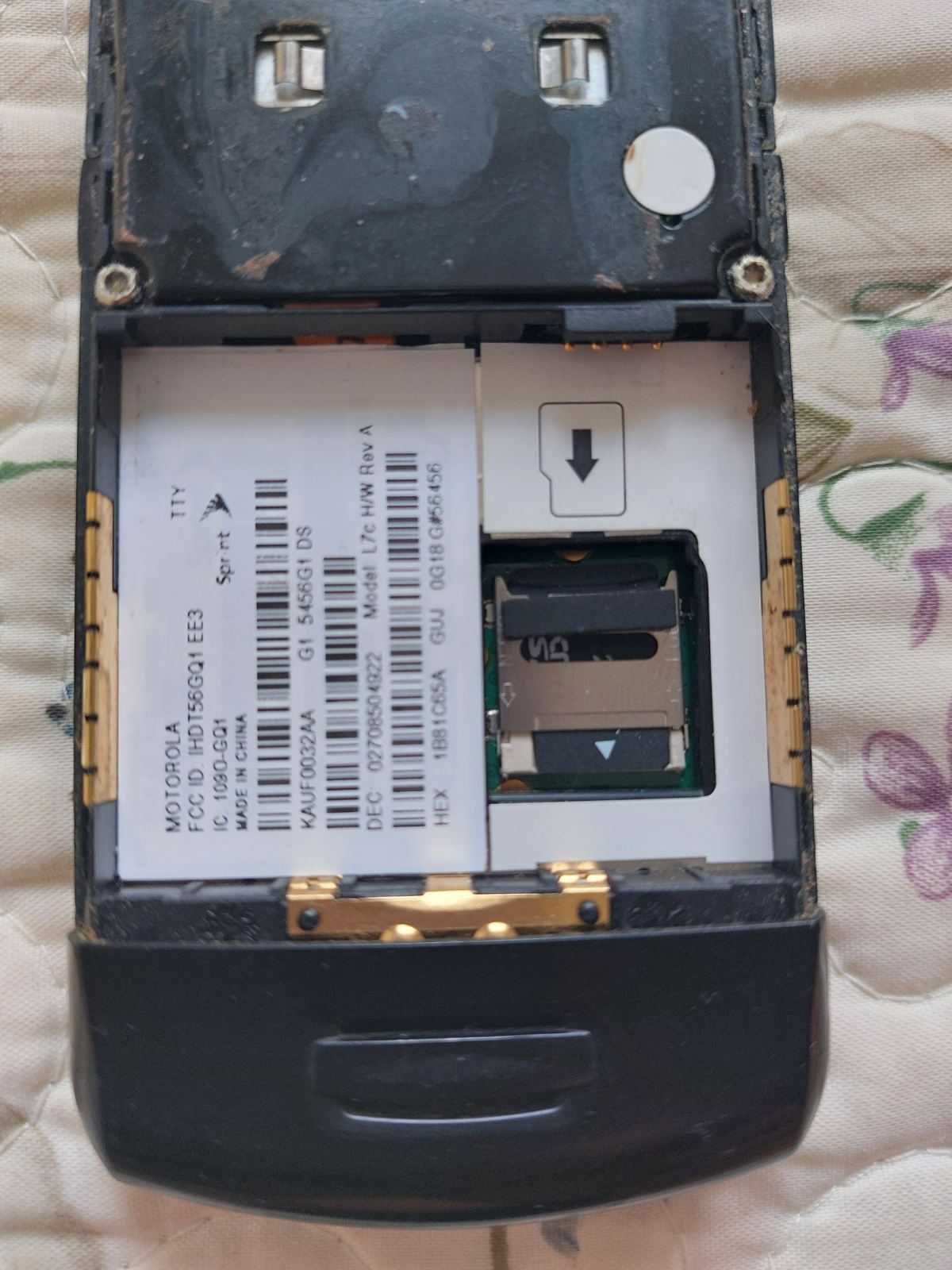 Телефон CDMA Motorola SLVR L7c intertelecom EVDO Комплект гарнитура