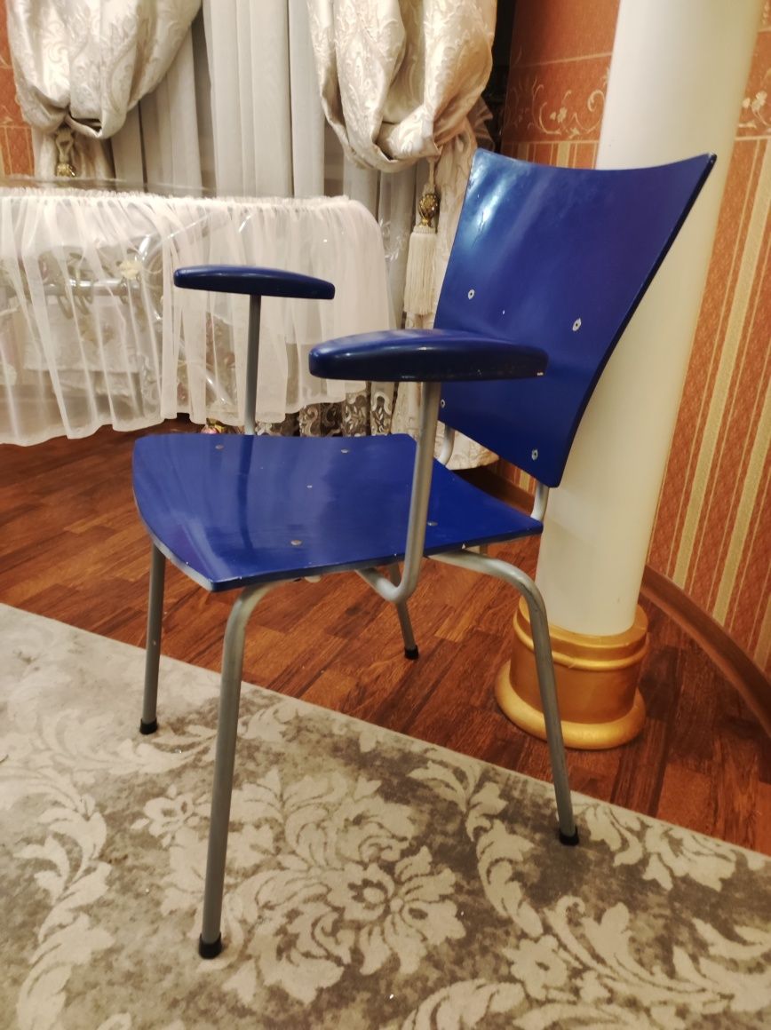 Продам качественные  стулья