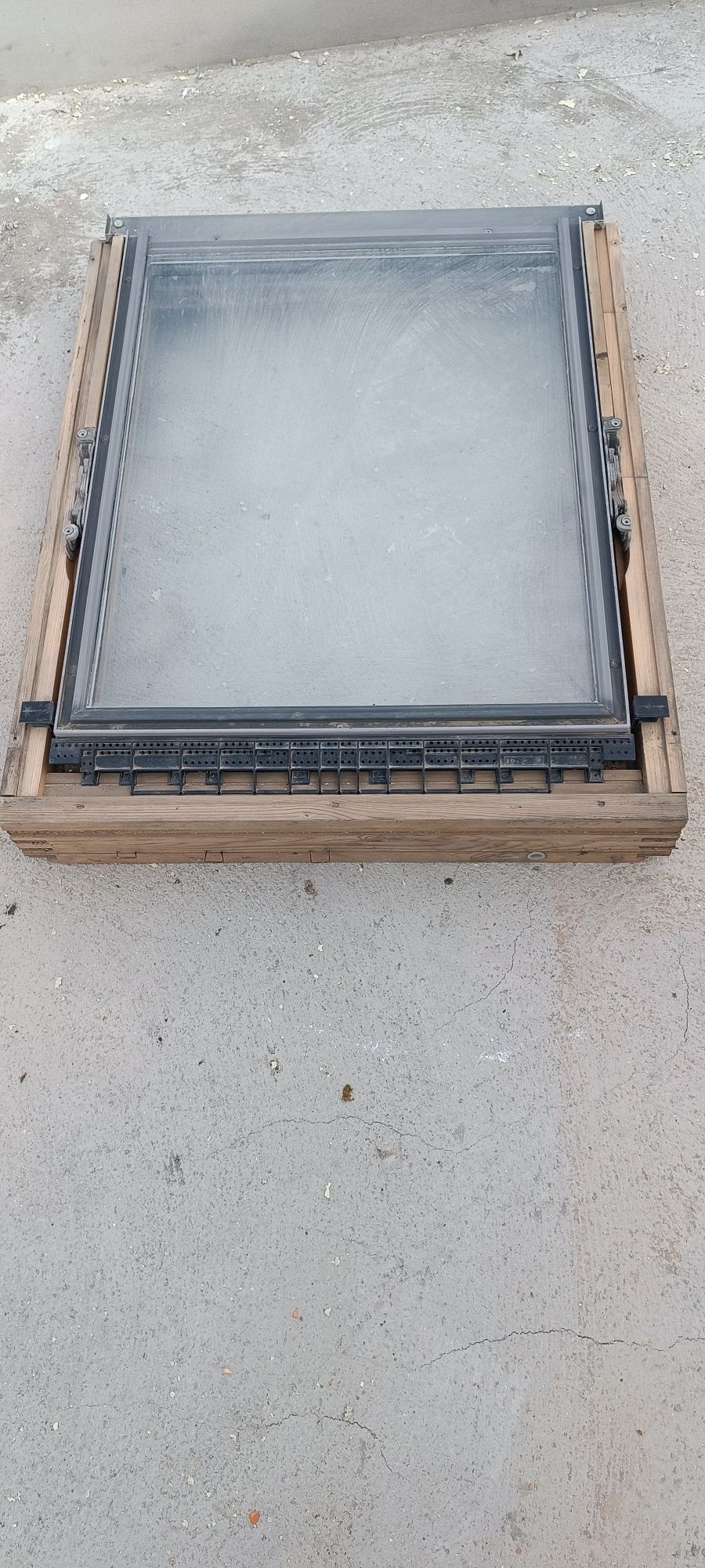 Duas Clarabóias velux/ com rufos.