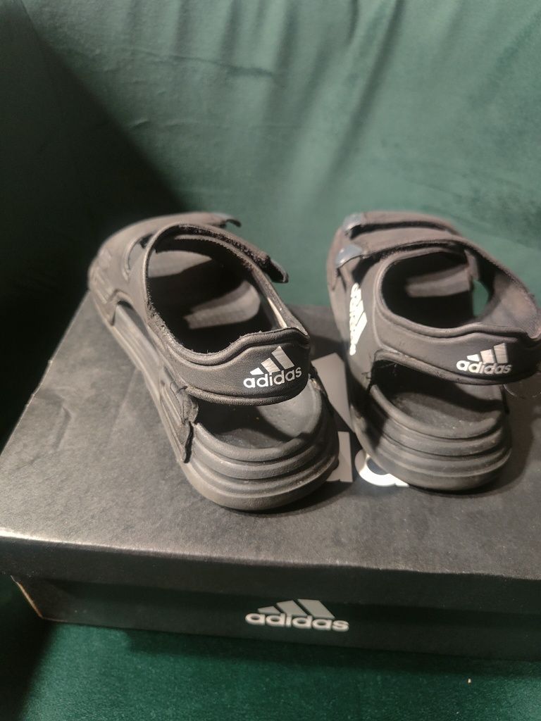 Sandałki Adidas  dla chłopca roz.32