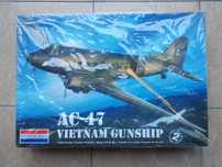 Monogram AC-47 Vietnam Gunship 1/48