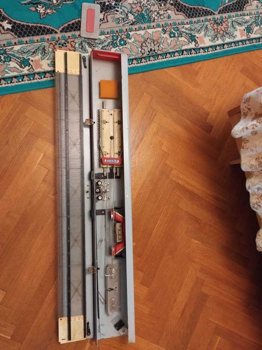 В'язальна машинка