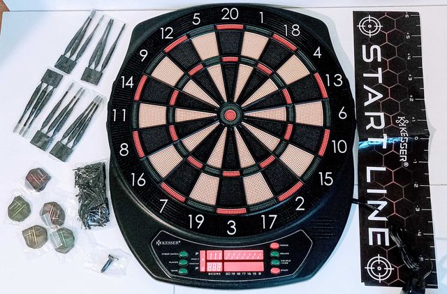 Elektroniczna tarcza do rzutek dart KESSER