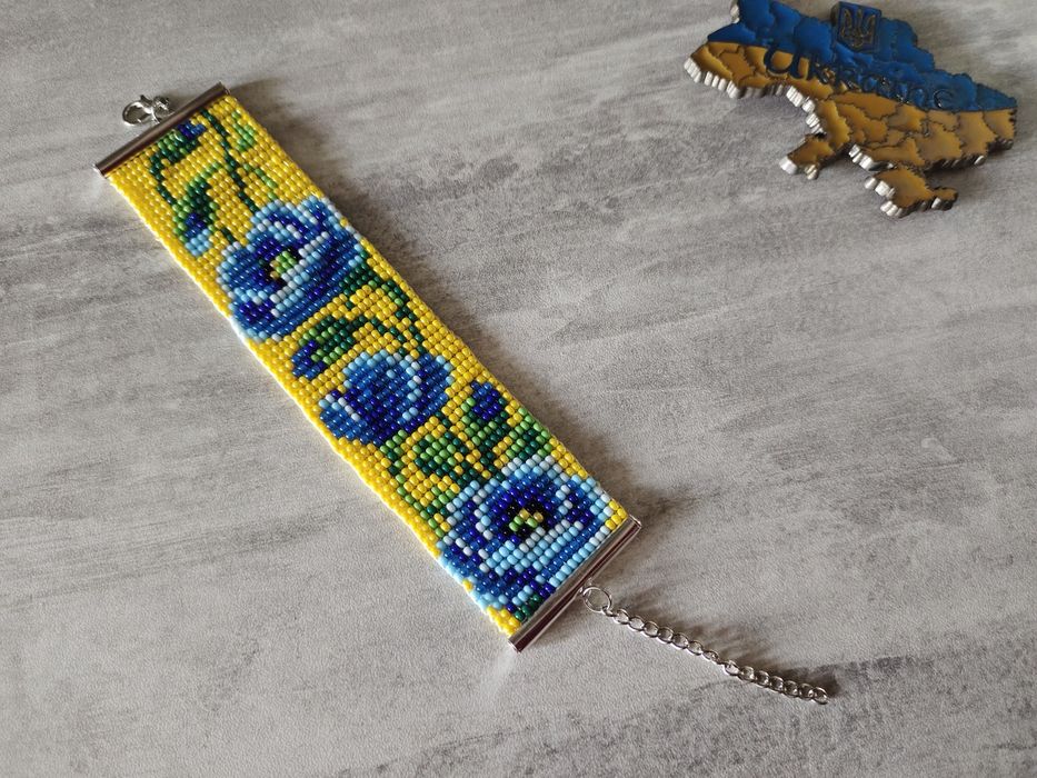 Вироби з бісеру ручної роботи