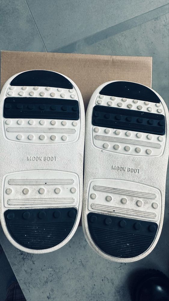 Оригінальні MOON BOOT для дівчинки