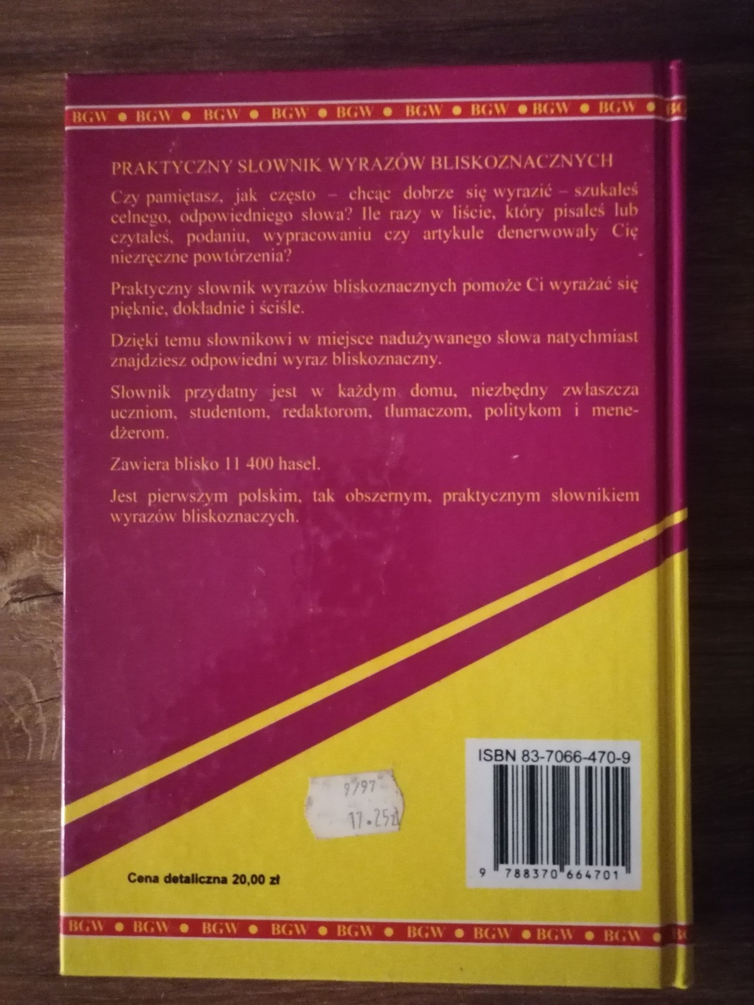 Witold Cienkowski - "Praktyczny słownik wyrazów bliskoznacznych" -NOWA