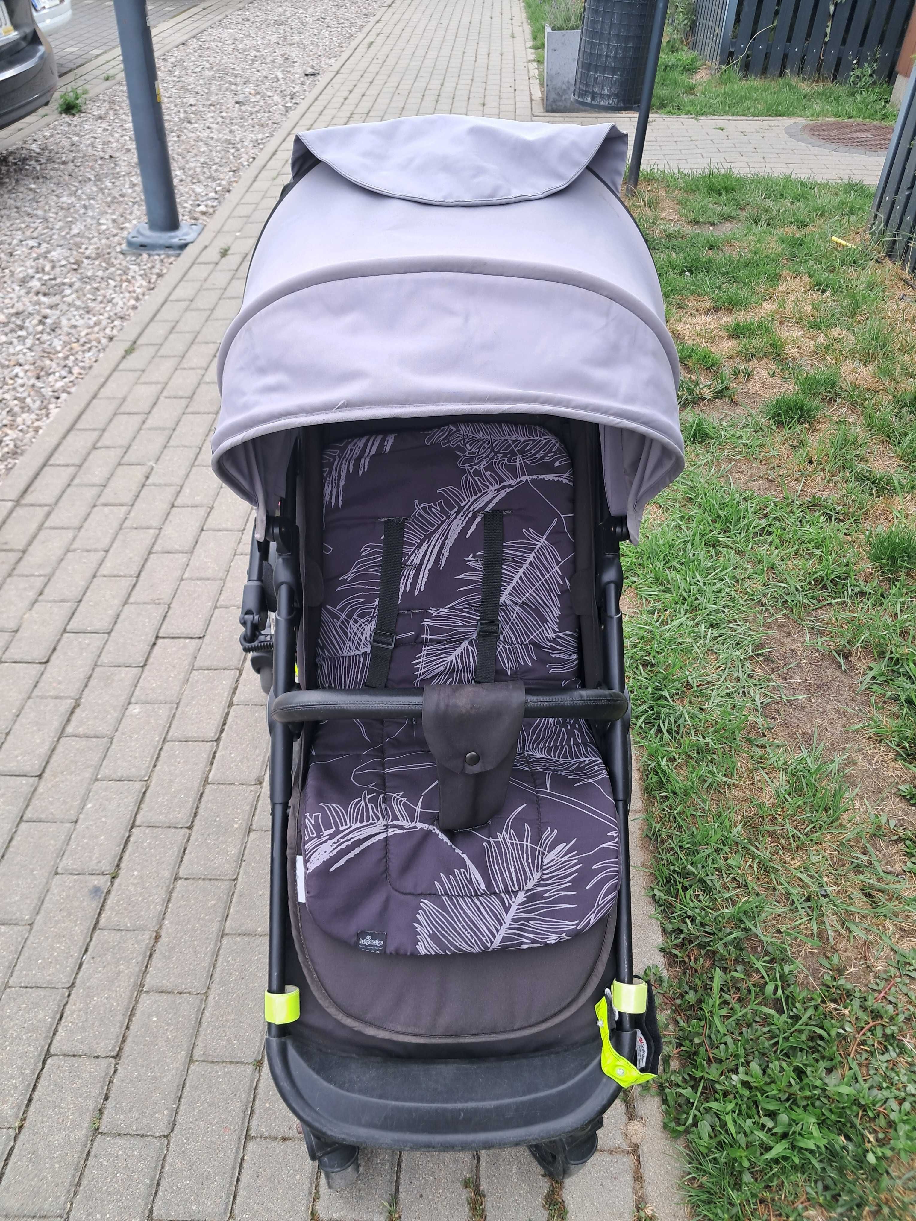 Wozek spacerowka z dostawką dla drugiego dziecka.