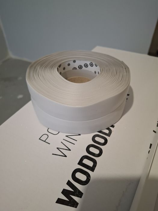 Listwa taśma wykończeniowa samoprzylepna jasnoszary PCV 30x30mm 15m